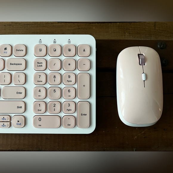 CIMETECH 2.4G Full-Size Slim Wireless Keyboard and Mouse Combo Pink - Picture 4 of 10